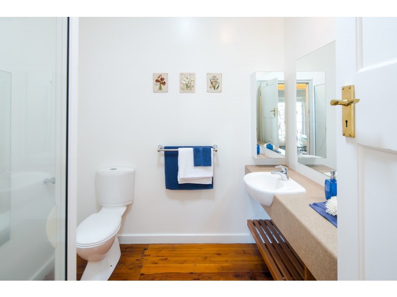 95 Passage Street, Cleveland QLD 4163