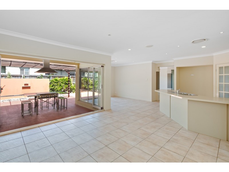 16 Thornlands Road, Thornlands QLD 4164