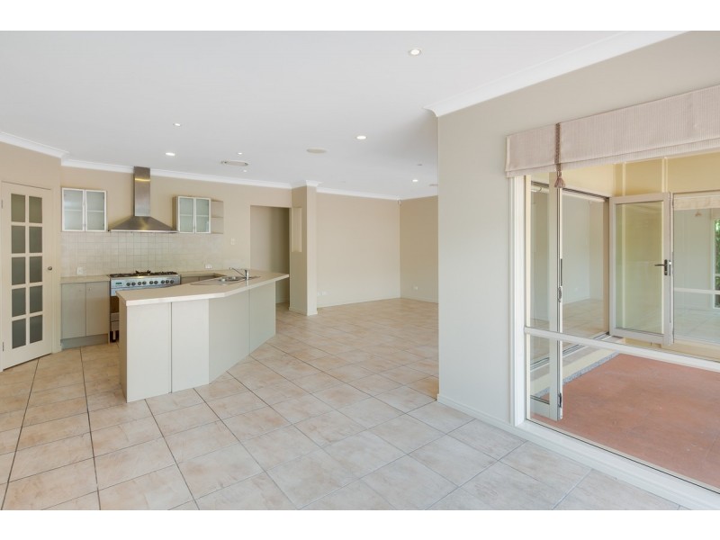 16 Thornlands Road, Thornlands QLD 4164
