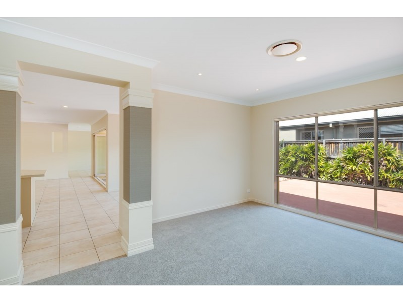 16 Thornlands Road, Thornlands QLD 4164