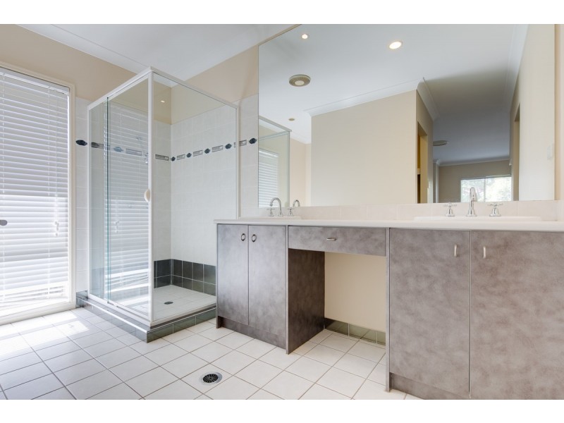 16 Thornlands Road, Thornlands QLD 4164