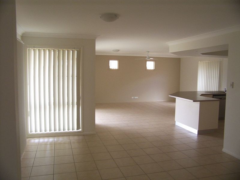 16 Trafalgar Vale Drive, Wellington Point QLD 4160