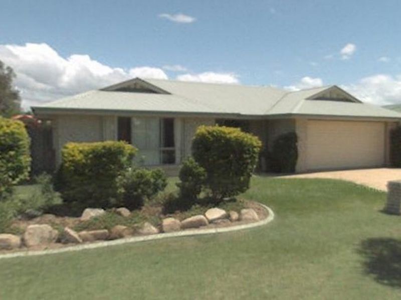 6 Jacaranda Place, Ormiston QLD 4160