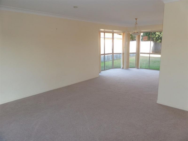 6 Jacaranda Place, Ormiston QLD 4160