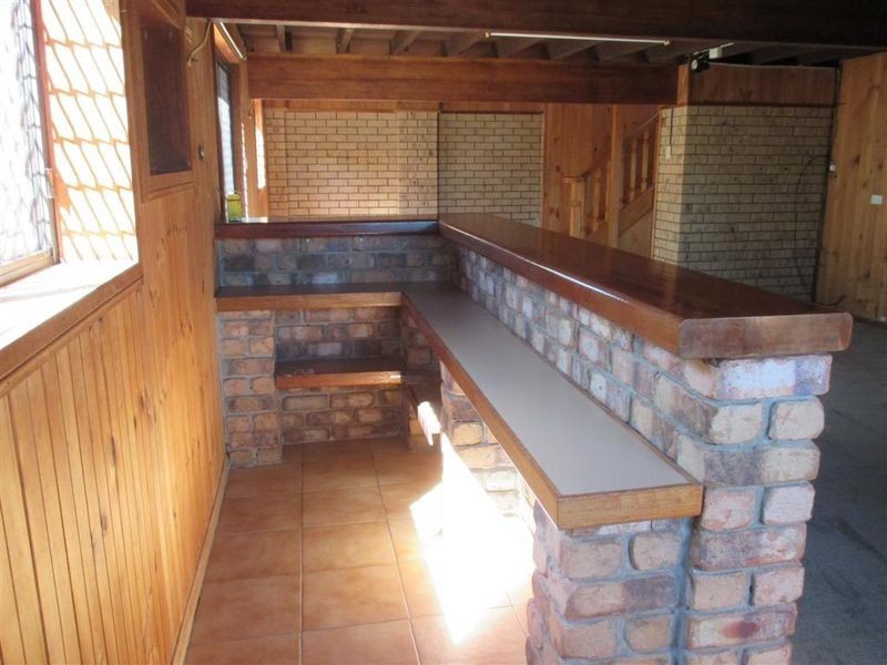 11 Moloii Crescent, Birkdale QLD 4159