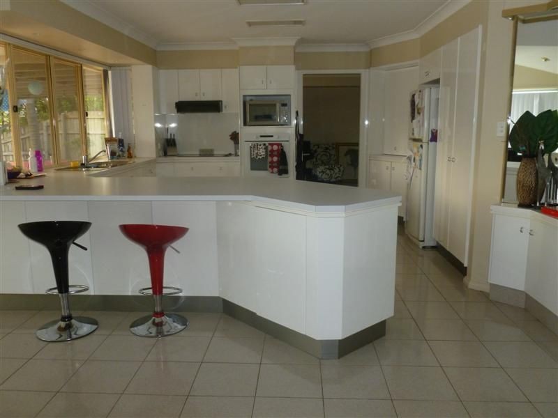 24 Bollard Court, Raby Bay QLD 4163