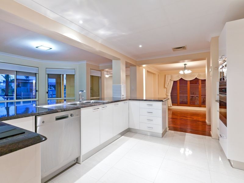 17 Sentinel Court, Raby Bay QLD 4163