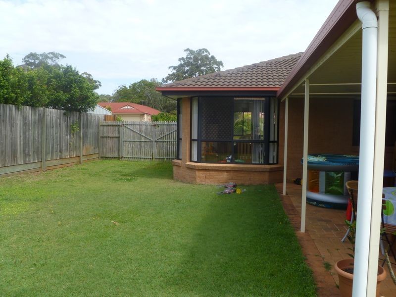 16 Hilliards Park Drive, Wellington Point QLD 4160