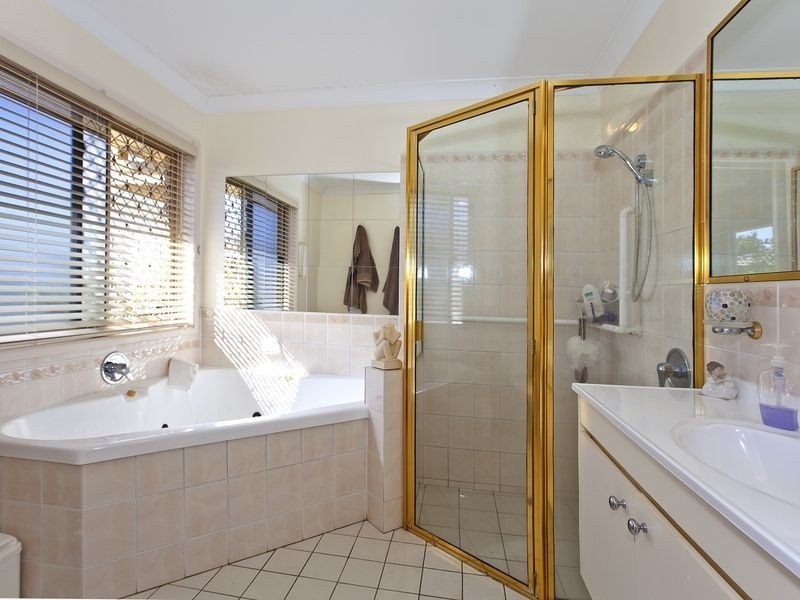 8 Norfolk Court, Victoria Point QLD 4165