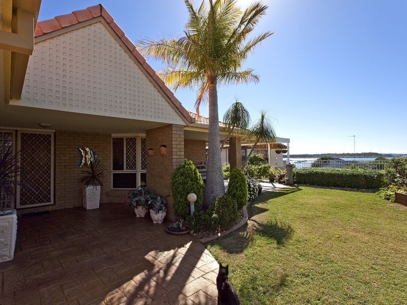 8 Norfolk Court, Victoria Point QLD 4165
