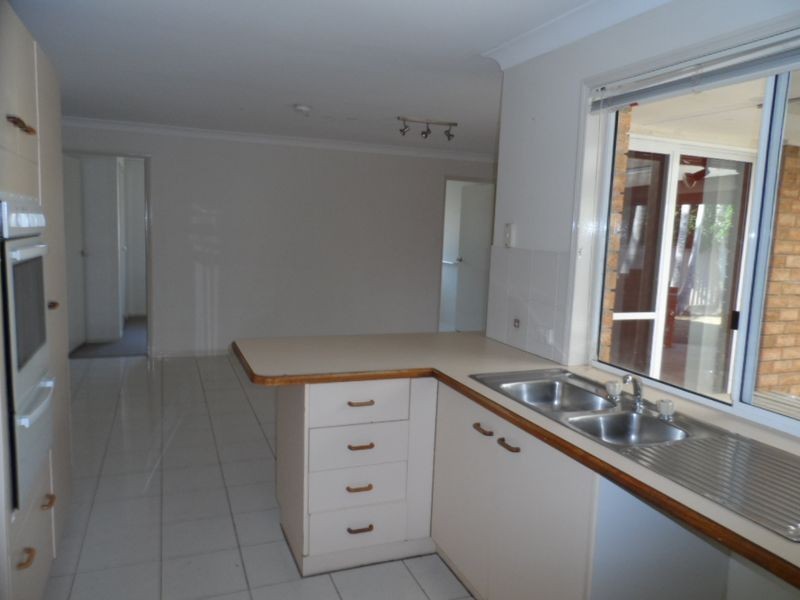 32 Sylvania Street, Wellington Point QLD 4160