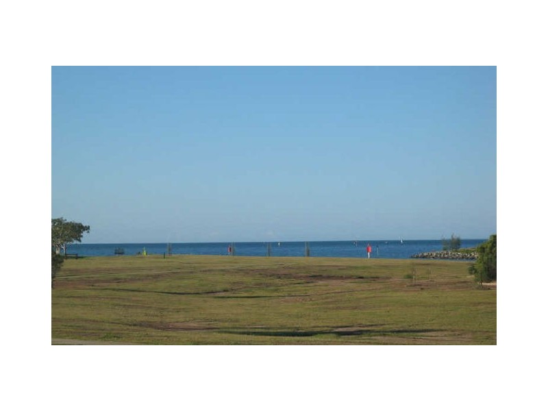 10 Raby Esplanade, Ormiston QLD 4160