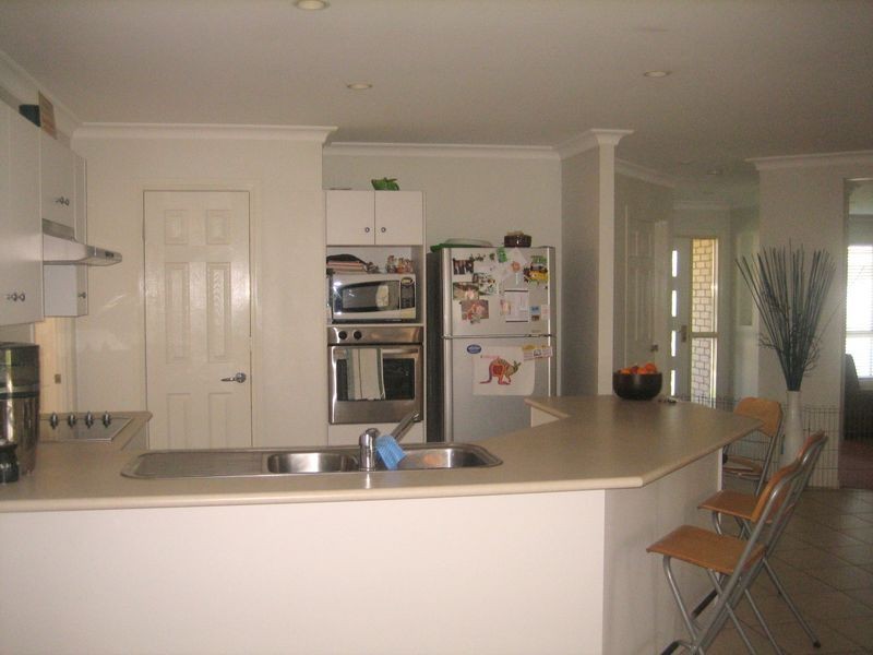 17 Adam Street, Cleveland QLD 4163