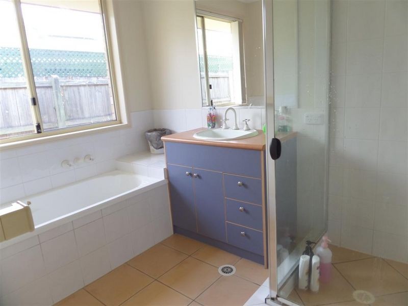 18 Schonrock Street, Wellington Point QLD 4160