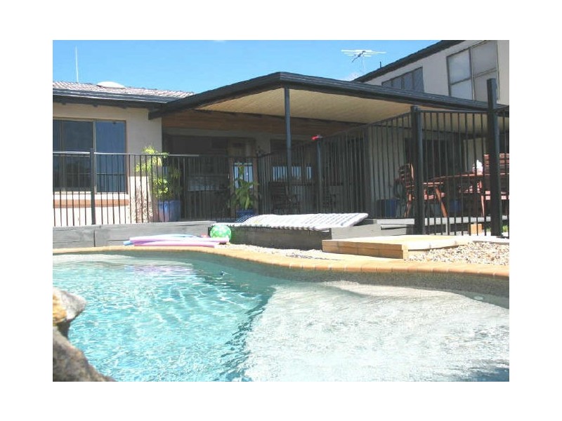 17 Yarran Street, Victoria Point QLD 4165