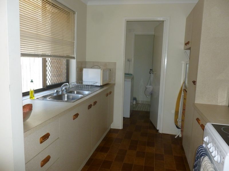 27 Myra Street, Birkdale QLD 4159