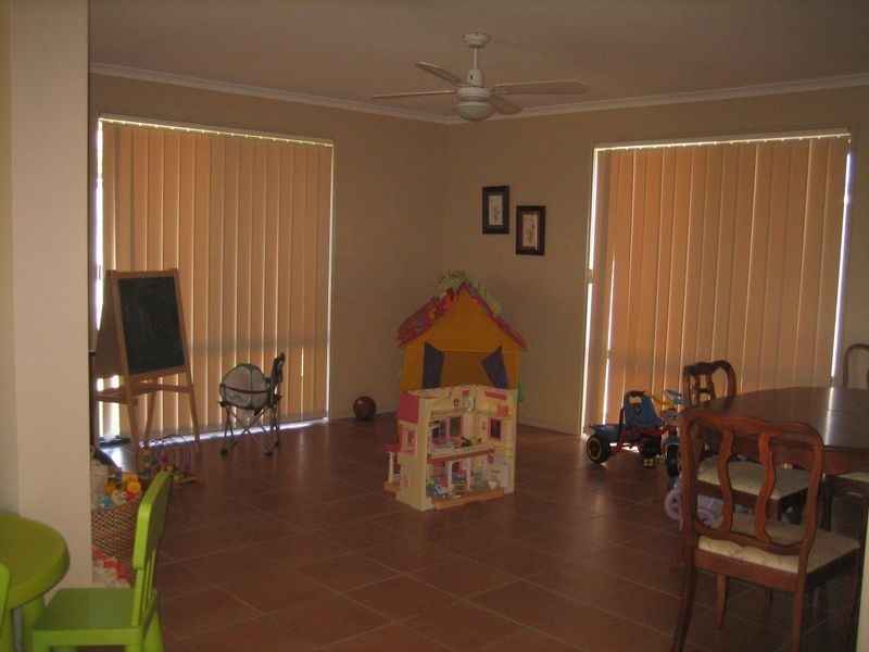 10 Balsam Street, Redland Bay QLD 4165