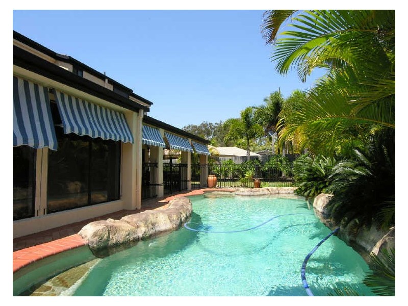 2 Jolliffe Place, Ormiston QLD 4160