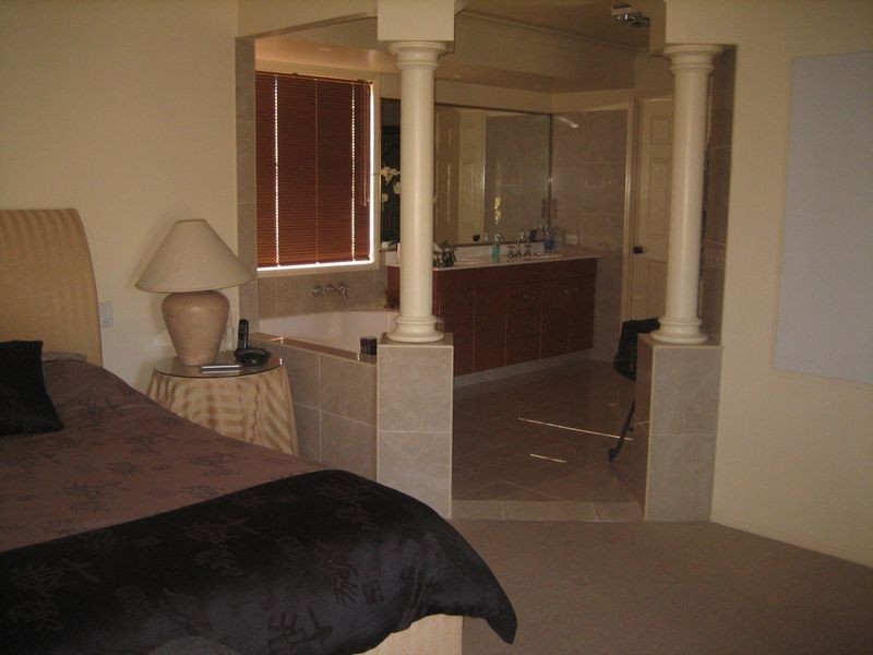 2 Jolliffe Place, Ormiston QLD 4160