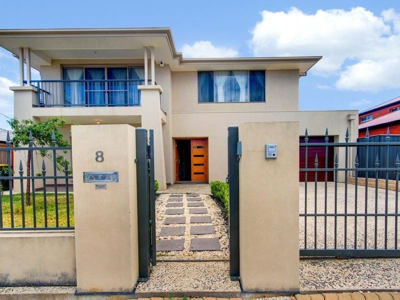 8 Kopoola Crescent, Gilles Plains SA 5086