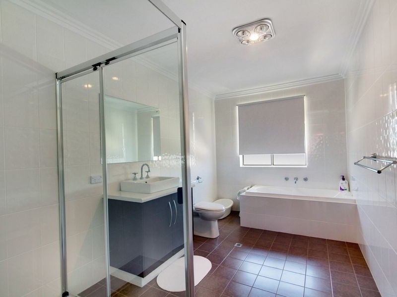 8 Kopoola Crescent, Gilles Plains SA 5086