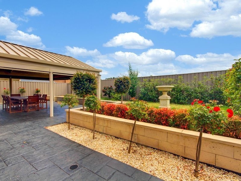 8 Kopoola Crescent, Gilles Plains SA 5086