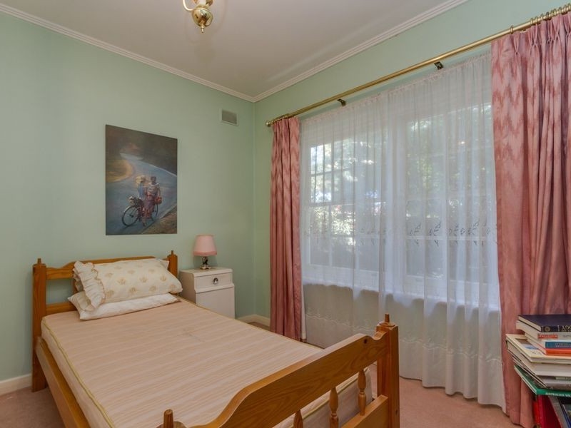 53 Harris Road, Vale Park SA 5081