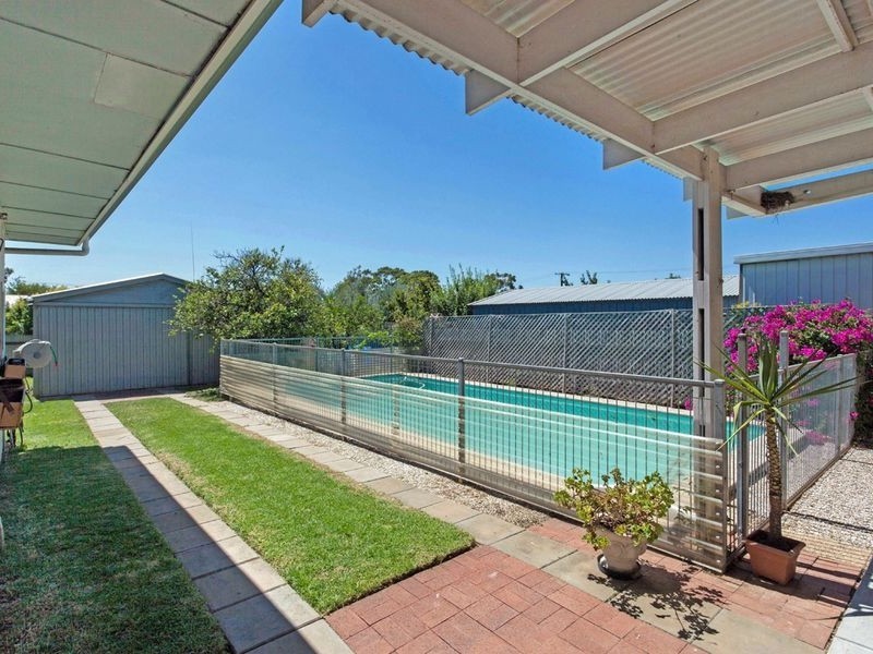 106 Collins Street, Clearview SA 5085