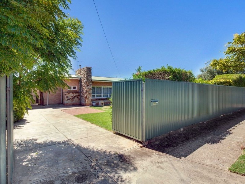 106 Collins Street, Clearview SA 5085