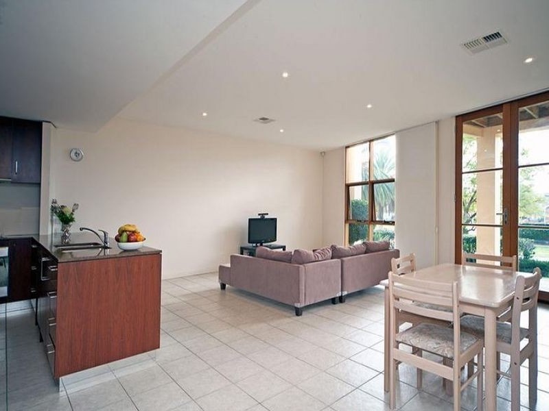 3/1 Torrens Lane, Mawson Lakes SA 5095