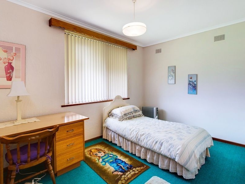 24 Milne Street, Vale Park SA 5081