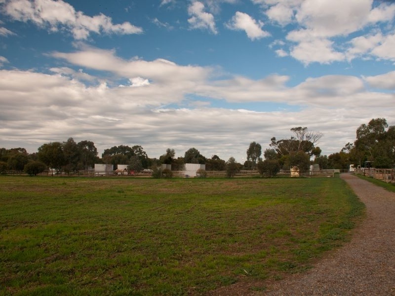 183 Dawkins Road, Lewiston SA 5501