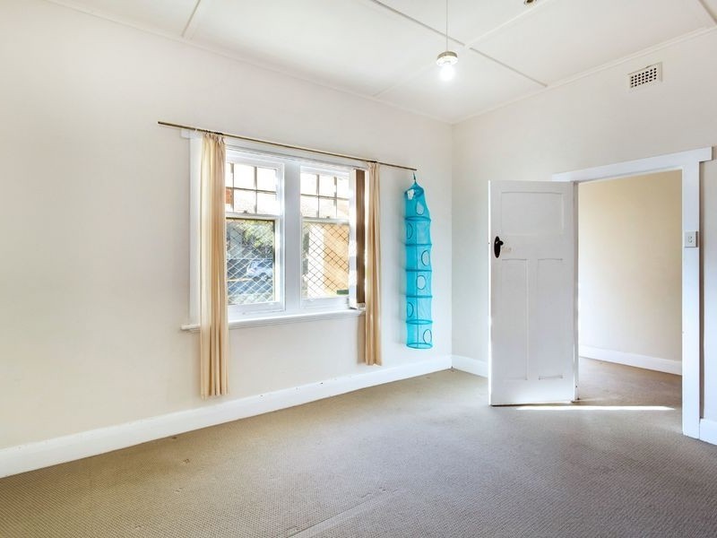 11 Collingrove Avenue, Broadview SA 5083