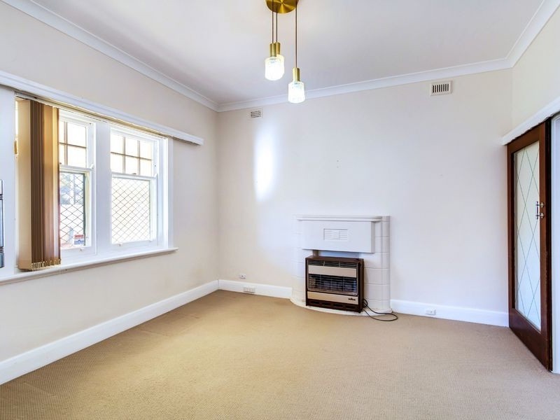 11 Collingrove Avenue, Broadview SA 5083