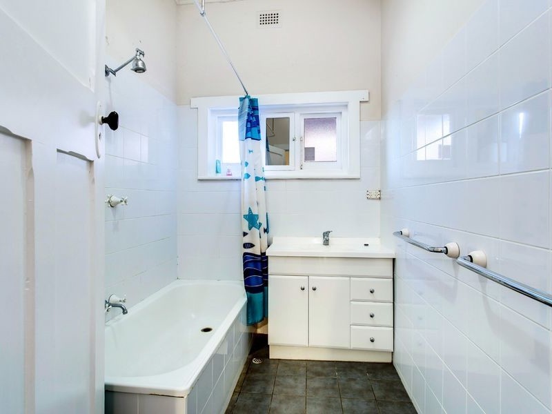 11 Collingrove Avenue, Broadview SA 5083