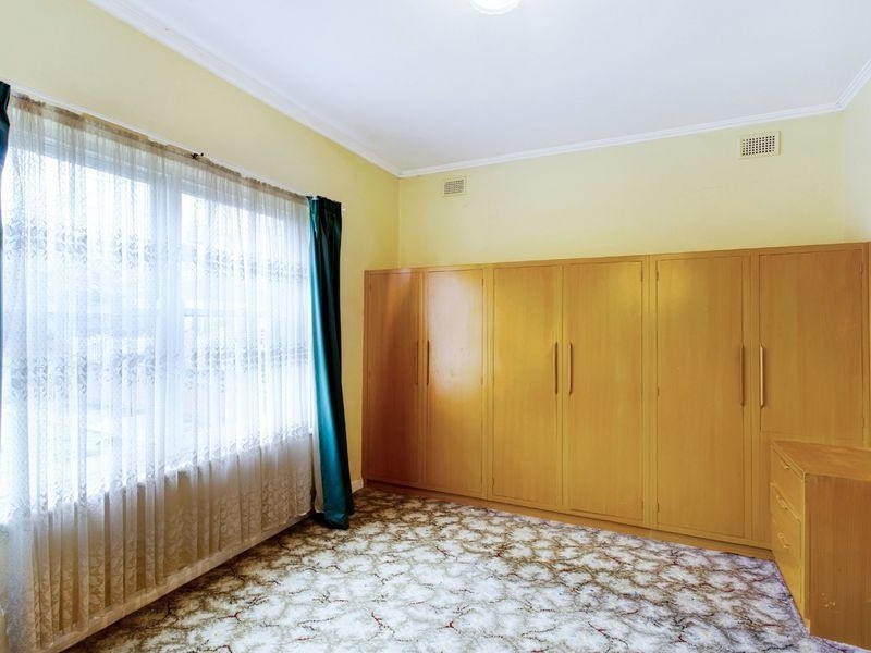 94 Collins Street, Clearview SA 5085