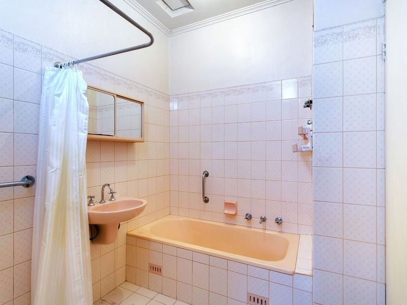 94 Collins Street, Clearview SA 5085