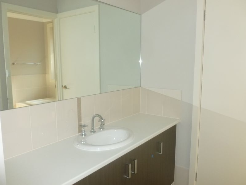 2/14 Brenda Avenue, Gilles Plains SA 5086