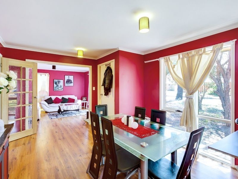 10 Eugene Crescent, Parafield Gardens SA 5107