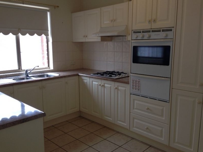 2/11 Cardigan Avenue, Felixstow SA 5070