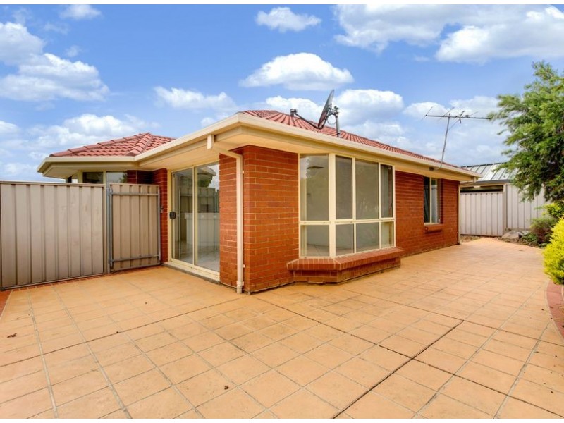 16 Lochleven Avenue, Greenwith SA 5125