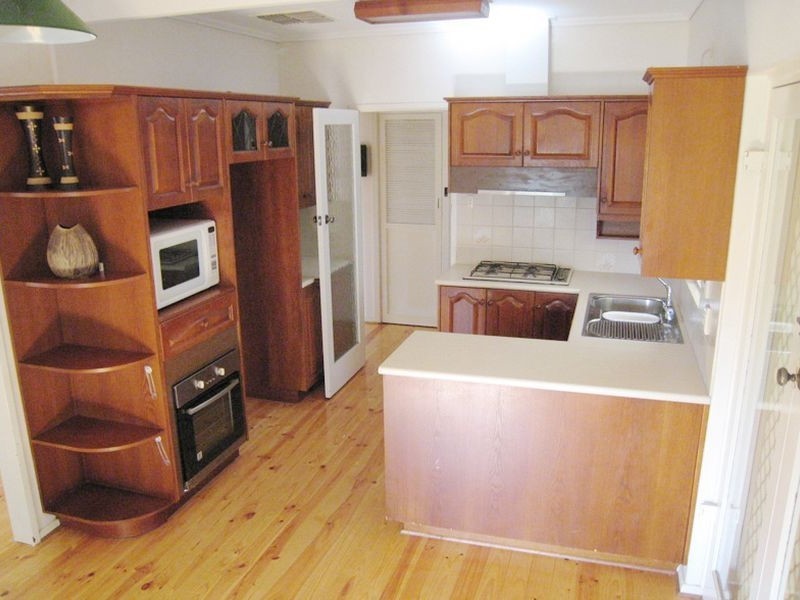 3 Kooline Crescent, Gilles Plains SA 5086