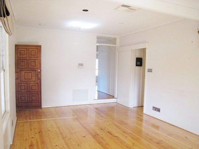 3 Kooline Crescent, Gilles Plains SA 5086