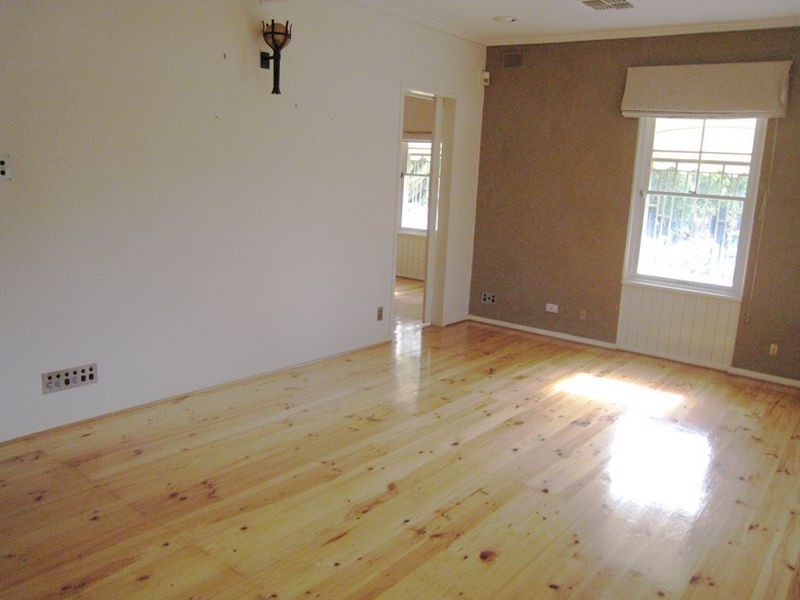 3 Kooline Crescent, Gilles Plains SA 5086