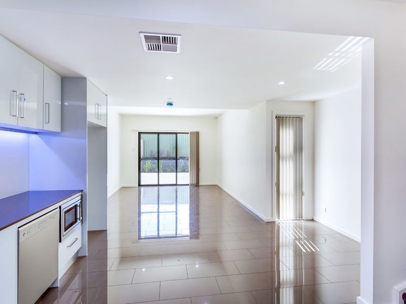 2/25B Coventry Street, Mawson Lakes SA 5095