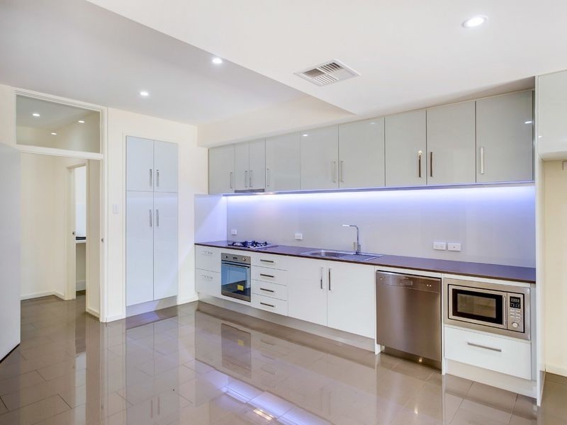 2/25B Coventry Street, Mawson Lakes SA 5095