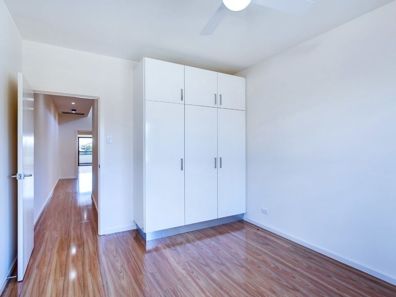 2/25B Coventry Street, Mawson Lakes SA 5095