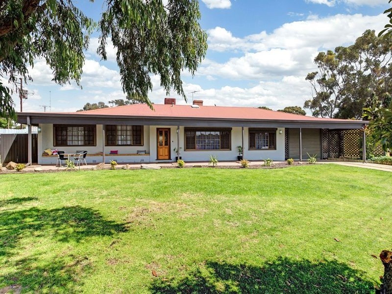 15 Hutchinson Avenue, Reynella SA 5161