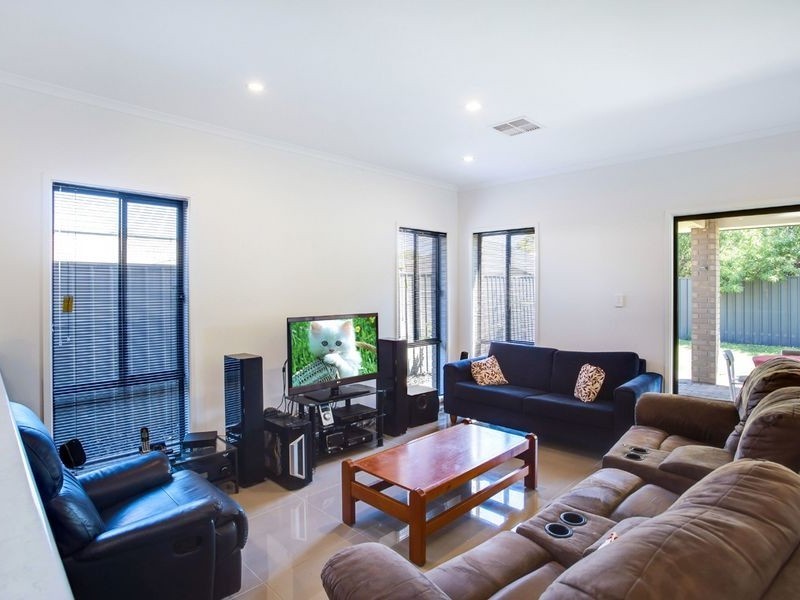 19 Boronia Street, Klemzig SA 5087