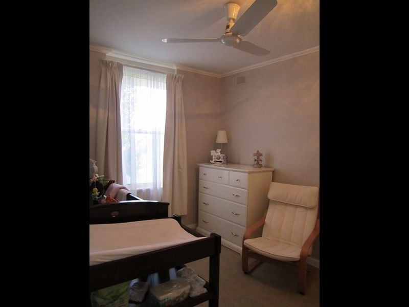 10 Francis Street, St Agnes SA 5097